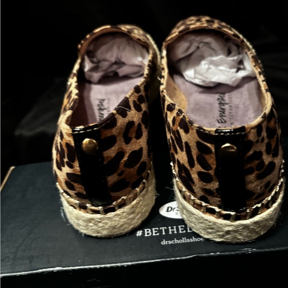 Dr Scholls women’s slip on Leopard canvas shoes 7.5 new with tags in box! Nice! - Picture 5 of 8